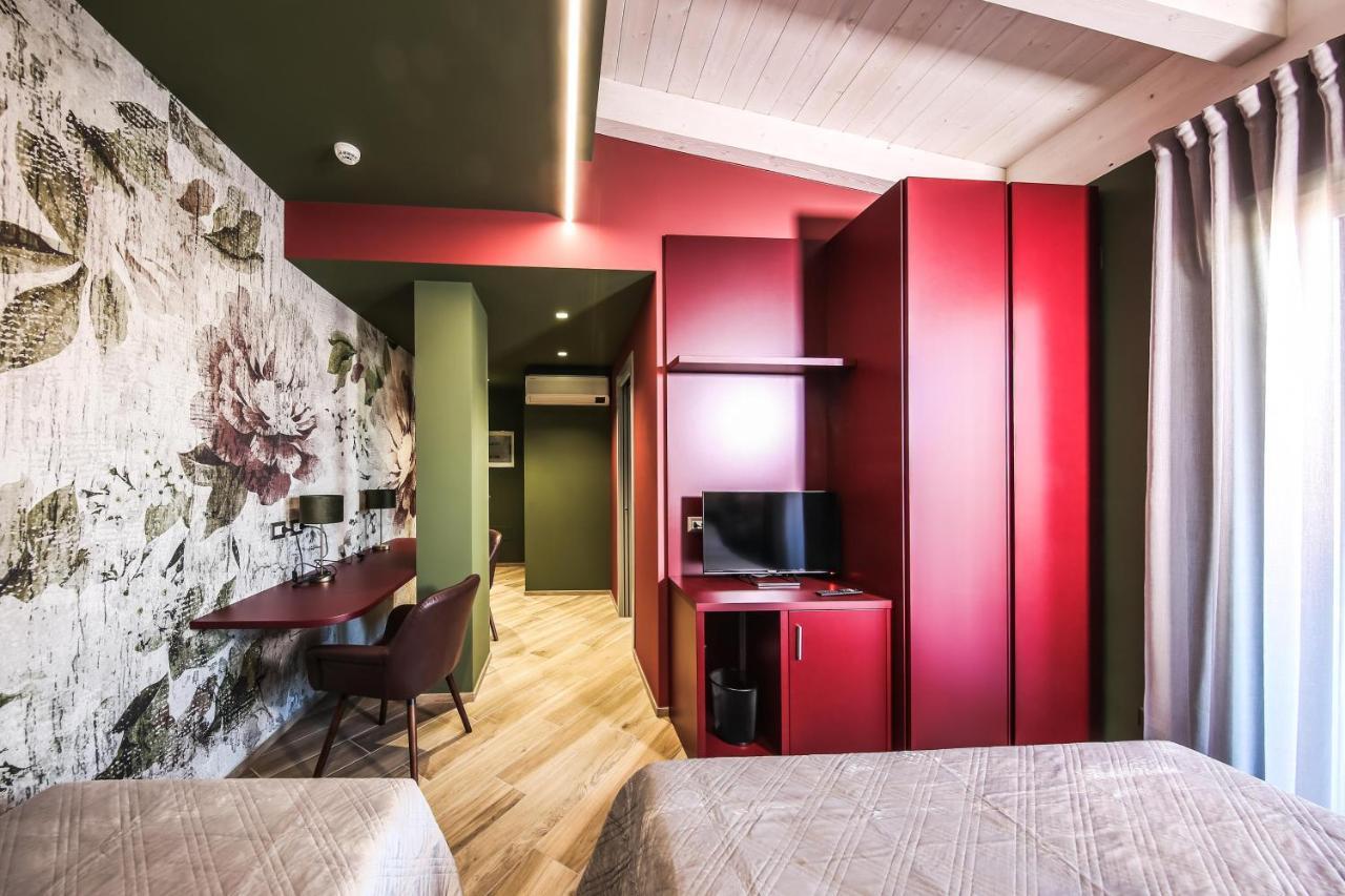 Vicolo Malavolta 7 Rooms And Suites Pedaso Ngoại thất bức ảnh