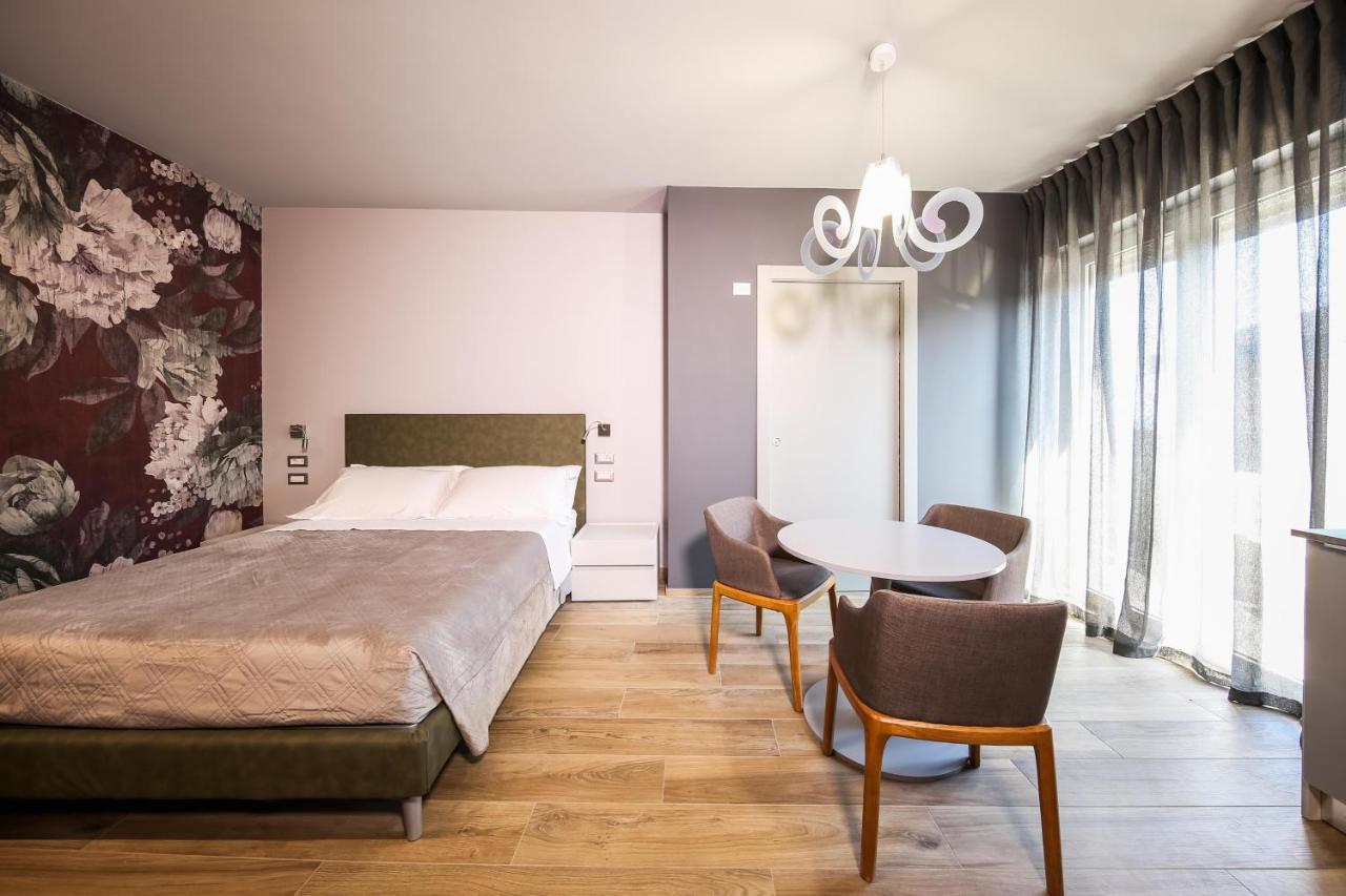 Vicolo Malavolta 7 Rooms And Suites Pedaso Ngoại thất bức ảnh