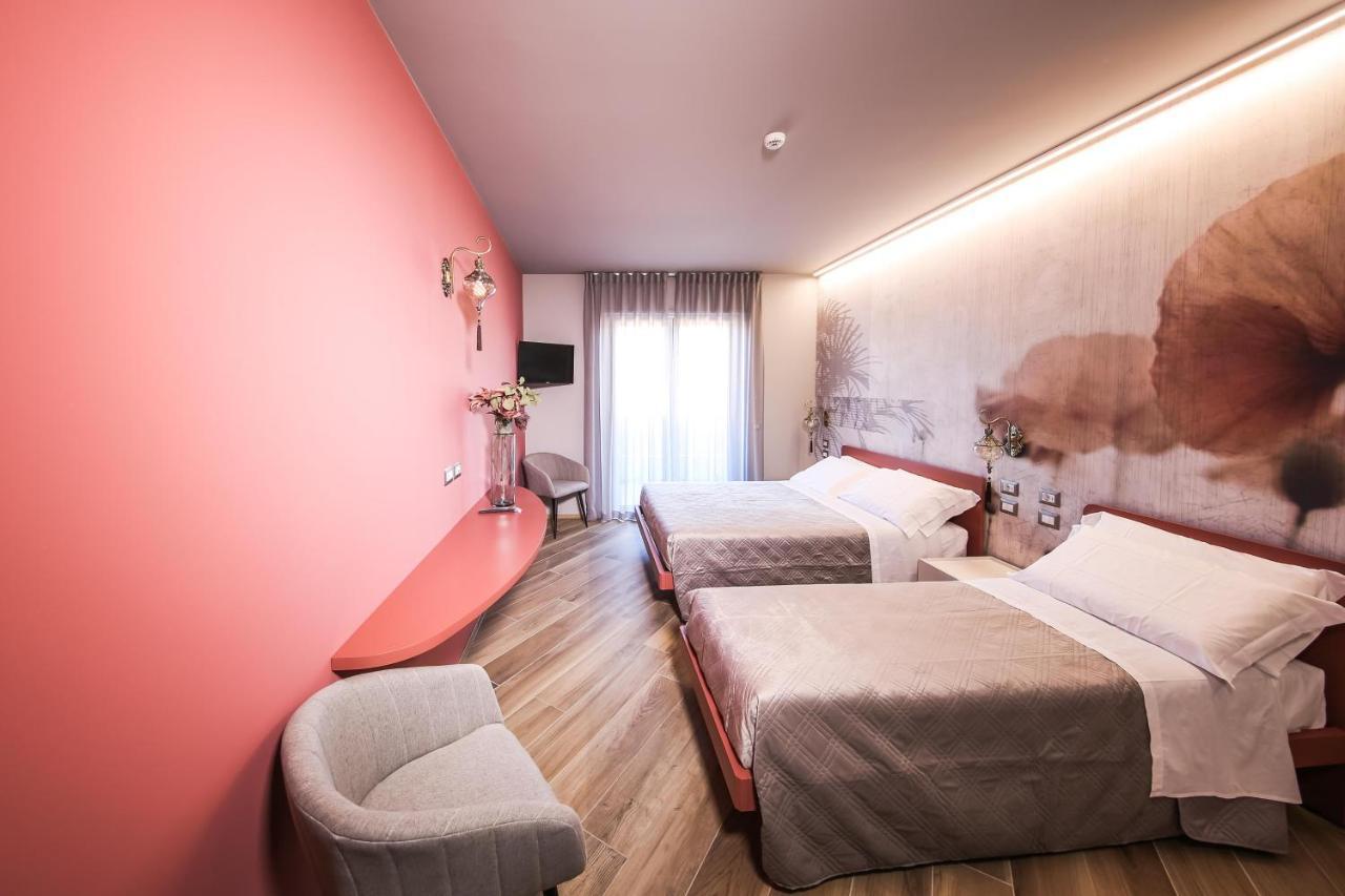 Vicolo Malavolta 7 Rooms And Suites Pedaso Ngoại thất bức ảnh