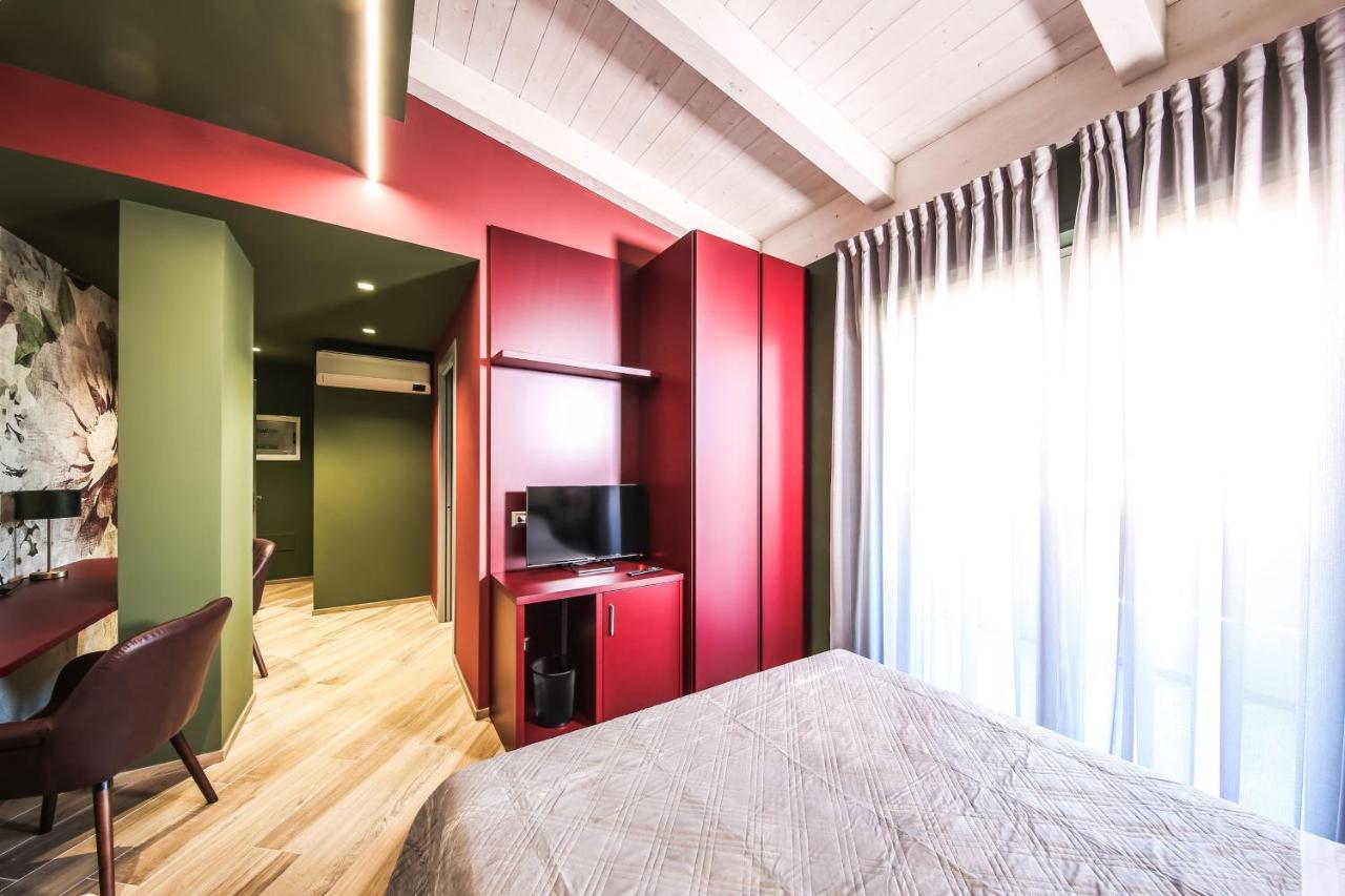 Vicolo Malavolta 7 Rooms And Suites Pedaso Ngoại thất bức ảnh